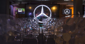 Mercedes Benz