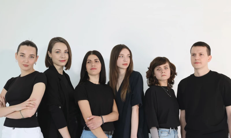 Heads Company - Photo - 3