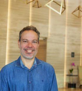 Founder & Senior Strategy Director
