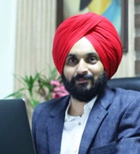 (Founder & CEO)