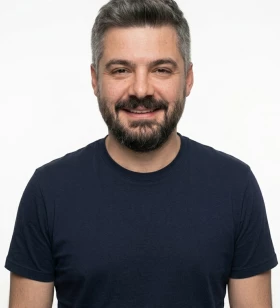Senior Brand Architect