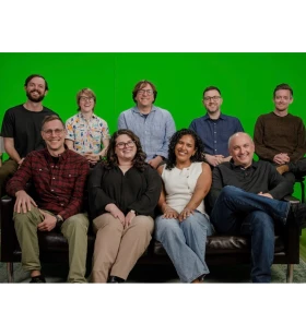CRMi Team in Studio
