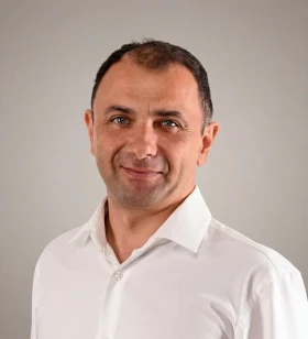 Co-Founder & Head of International Growth