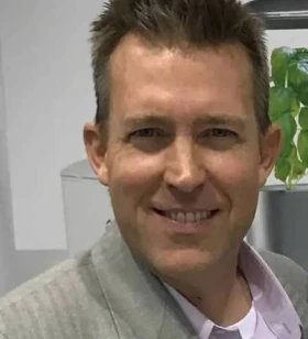 Senior Retail Consultant