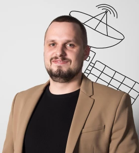 Multimedia specialist