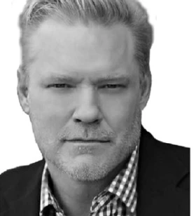 Media Director, Luxury Consumer & Aesthetics Practice