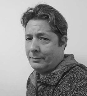 Senior technician, expert in Internet positioning and advertising marketing. Expert in the design and development of Web applications, he has more than 20 years of experience in the IT and training sector.