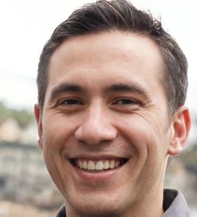 Senior Graphic Designer