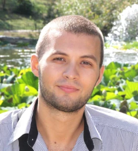 CEO & Branding Specialist