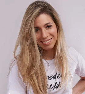 CREATIVE DIRECTOR & FILMMAKER. PERSONAL BRANDING CONSULTANT