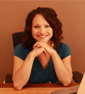 Marketing Strategist & Copywriter