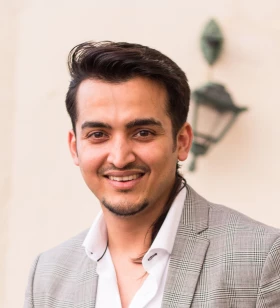 Co-founder & CBO @ Applify | Technology Consultant (Startups & Enterprises) | Fintech Consultant