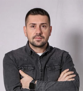 UX/UI Graphic Designer