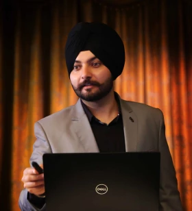 Ceo : Woosper-The Brand Builders