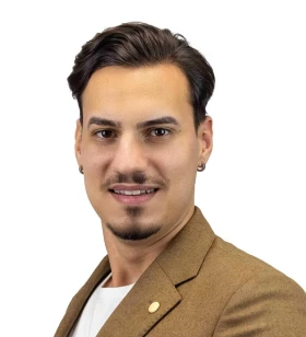 Managing Partner & Social Media Expert