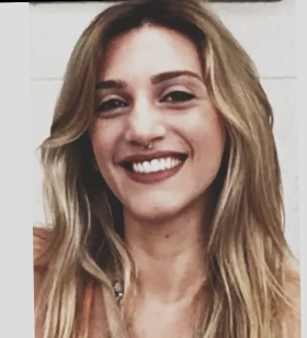 Senior UX Researcher & Growth Marketing Specialist