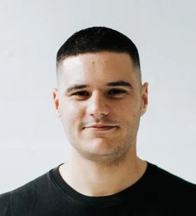 Co-Founder & Lead UX/UI Designer