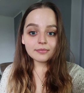 Junior Social Media Specialist & Copywriter