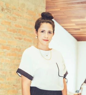 senior brandketer - communication director