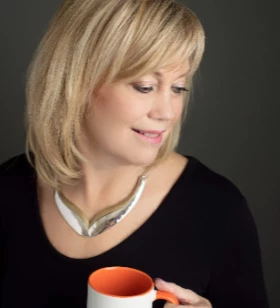 Food and Entertaining Specialist