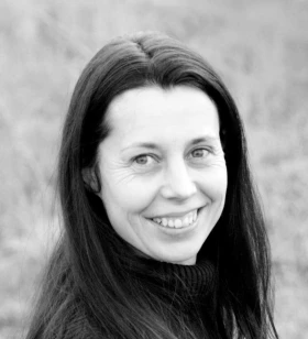 Graphic, Web & UI/UX Designer