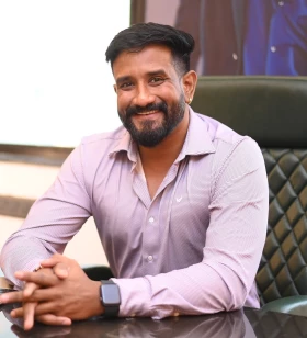 Chief Executive Officer (CEO)