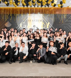 Director, Account Manager, Visual Manager