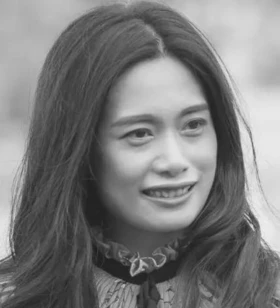 Director of Graphic Design and Marketing Strategy Expert