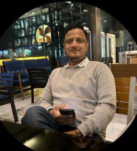 Ratnam Solutions Managing Director vs CEO