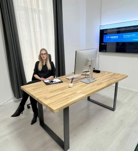 Academic Artist with a Master's Degree in Art Education