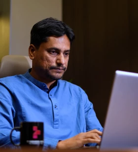 Head f Business Development