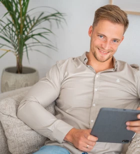 Co-founder, Web Designer & Brand Designer