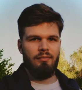 Founder | Product Designer (UX/UI)