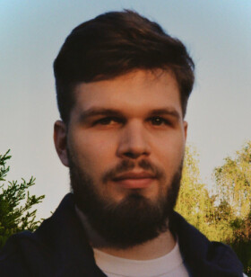 Founder | Product Designer (UX/UI)