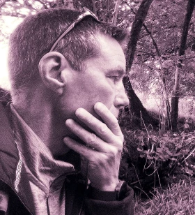 Experienced Graphic Designer