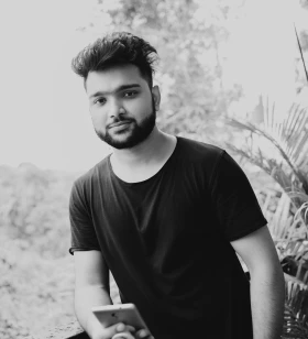 Social Media & PR Assistant