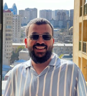 Co-Founder & Leading Sales Teams