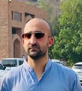 Operations Manager, Custom Boxes Co