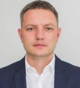 Chief Executive Officer (CEO)