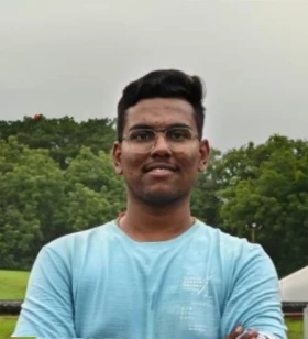 Senior sales executive