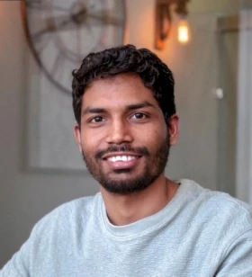 Senior Visual Experience Designer