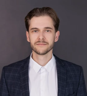 Chief Sales Officer (EAST)