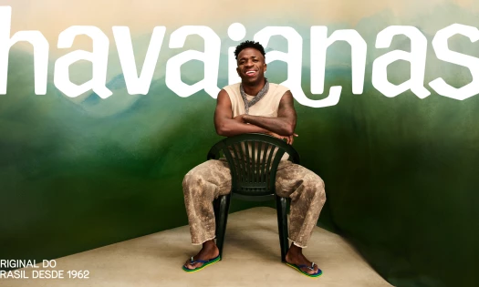 VinÃcius Júnior wearing Havaianas