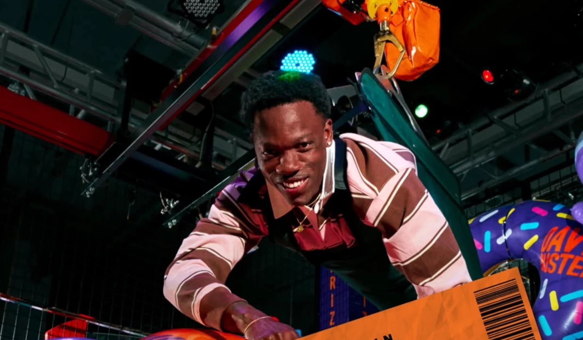Dave & Buster's Human Crane Returns With World Cup Tickets