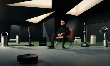 Cristiano Ronaldo surrounded by Dreame products