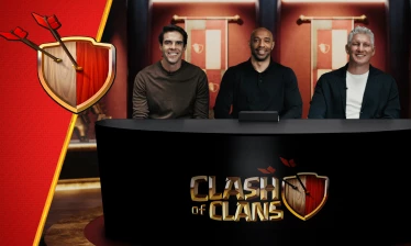 Thierry Henry, Kaká and Schweinsteiger behind a desk