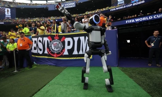 Hyundai's Atlas stealing the spotlight during the WC26 halftime