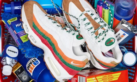 Nike Air Max 95 in 7-Eleven colorway in a basket of other convenient store goods.