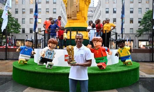 LEGO's 25:1 World Cup trophy build