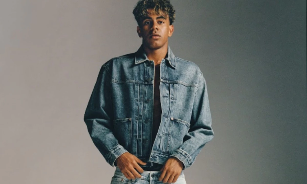 Lamine Yamal in a denim on denim fit from American Eagle.